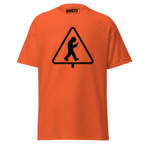 Alternative view of T-SHIRT / WARNING: DISTRACTION
